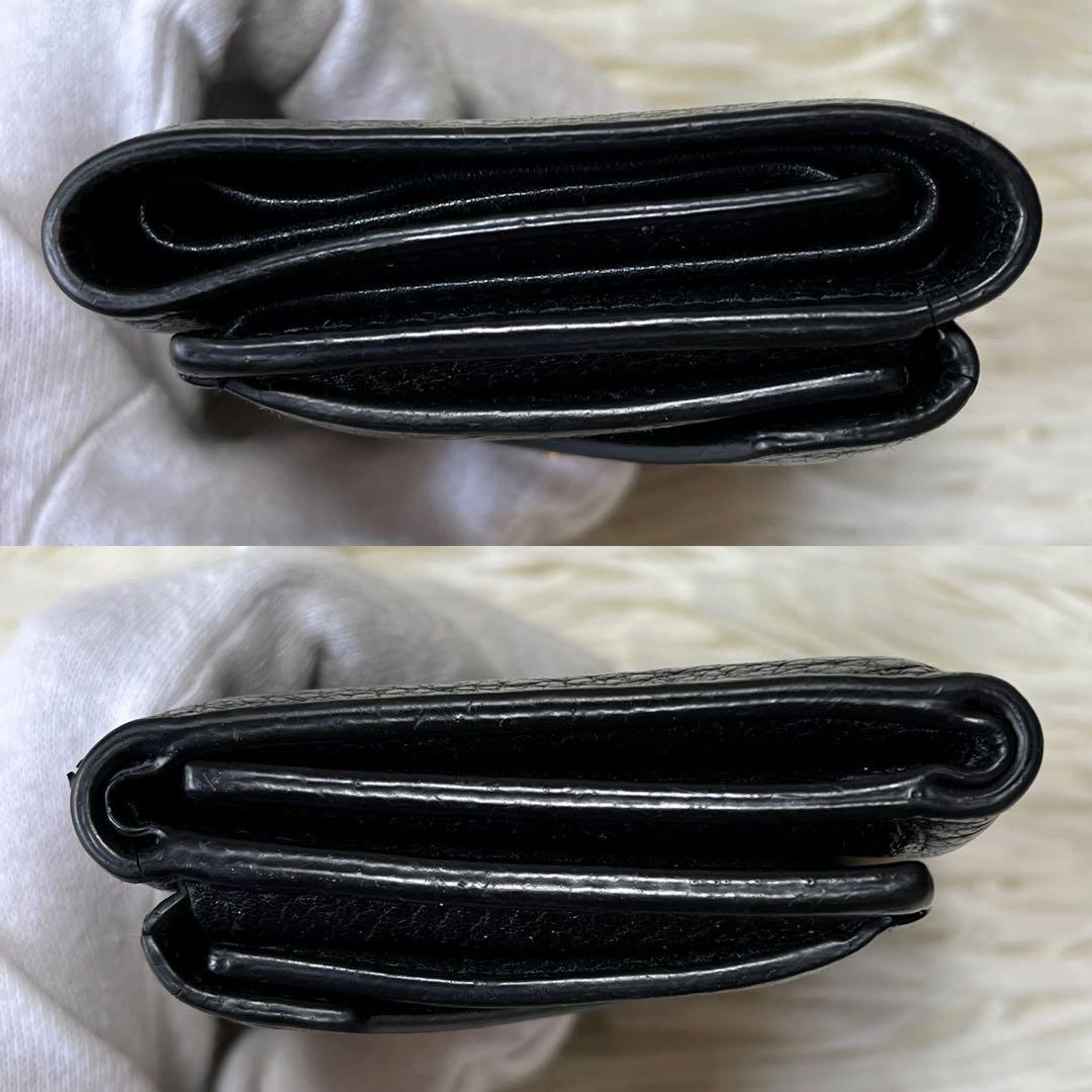 極美品】プラダ コンパクトウォレット ゴールドロゴ シボ革 黒