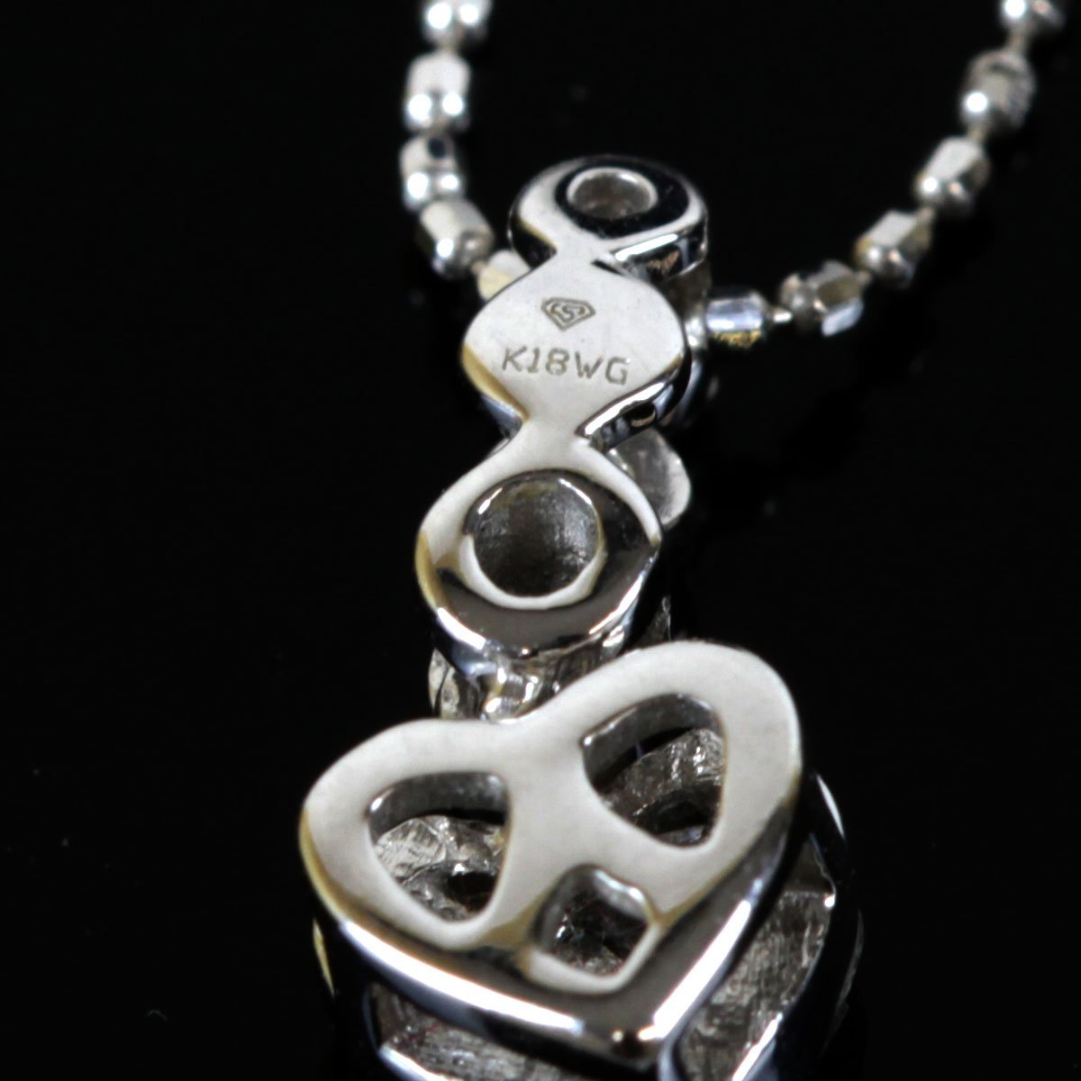 美品『USED』 K18/K18WG /ダイヤモンド ネックレス 1.9g | inmarco.ae