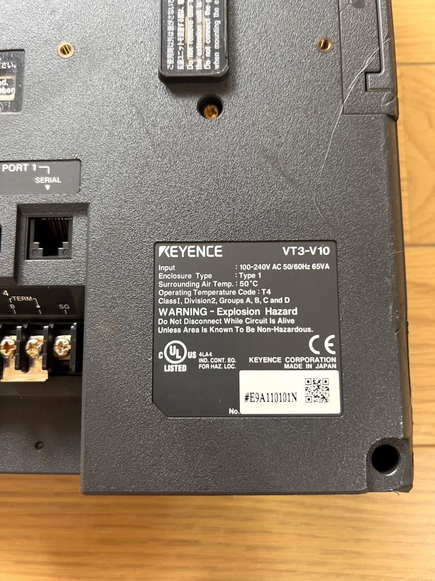 KEYENCE キーエンス タッチパネル VT3-V10 中古品。(電材、配電用品