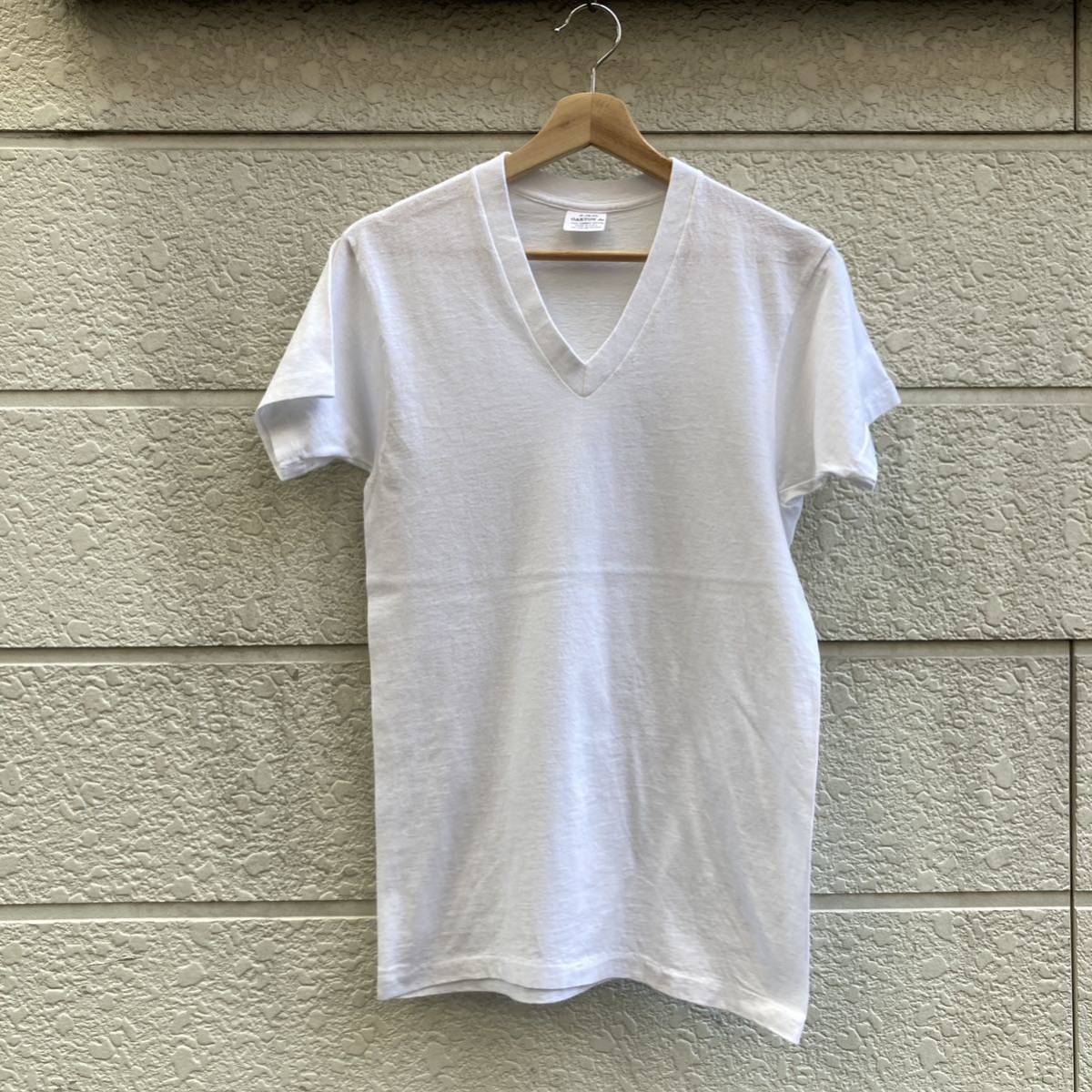 70s 80s USA製 白 VネックTシャツ 半袖Tシャツ 無地Tシャツ OAKTON コットン 100% アメリカ製 古着 vintage ヴィンテージ Mサイズ_画像1