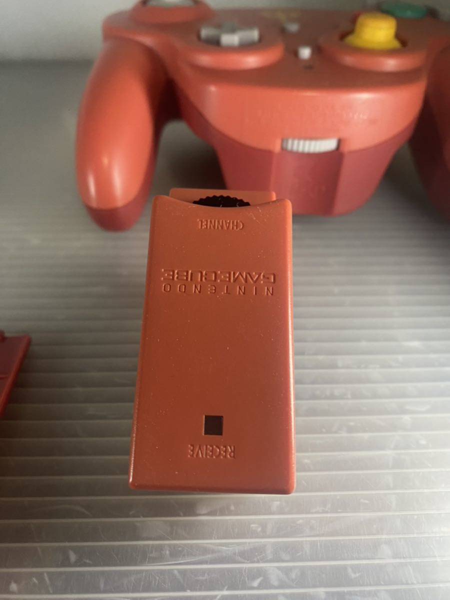 希少ゲームキューブコントローラ ウェーブ バード シャア専用限定
