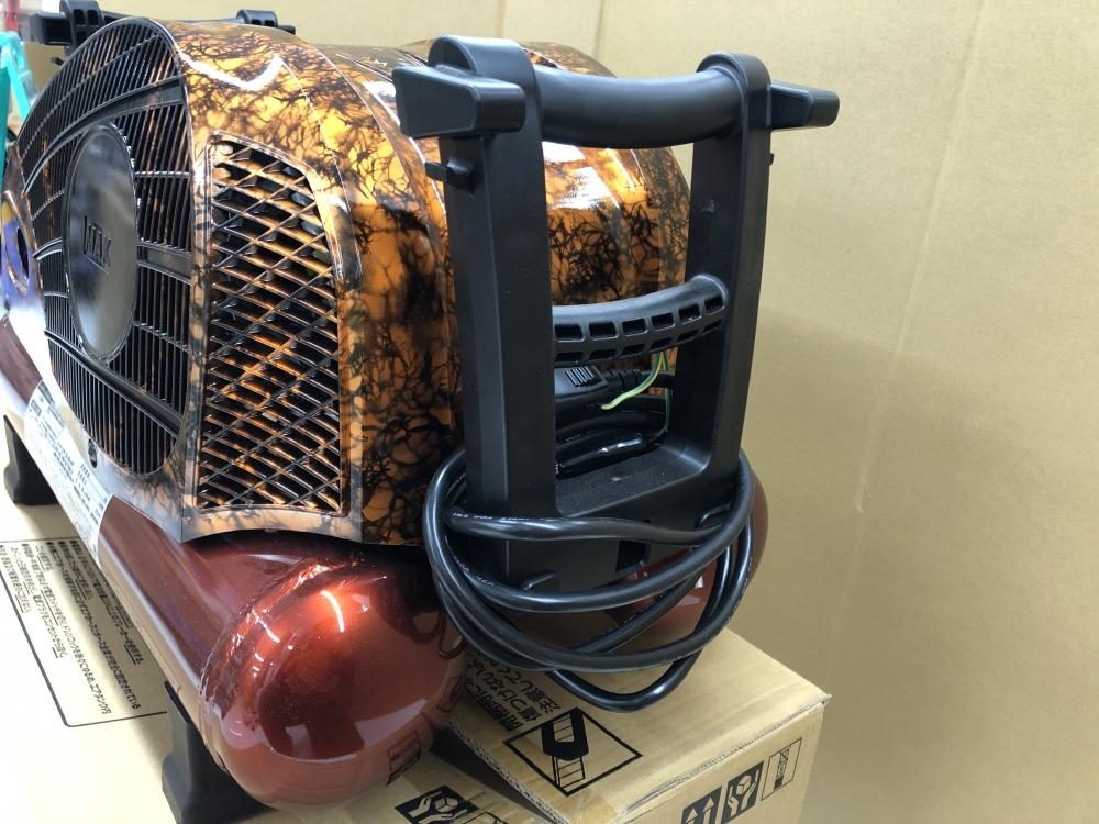 016□未使用品□MAX マックス 塗装対応45気圧スーパーエアコンプレッサ