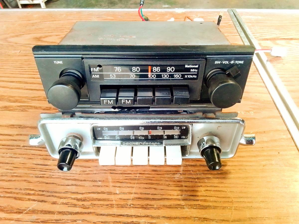 空冷 VW ヤナセ 純正 becker Europa AM FM ラジオ ワーゲン ビートル 実働　ゴルフ 1　タイプ 1_参考写真 上の型のラジオがベース