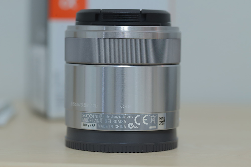 E 30mm F3.5 Macro ソニー / マクロ / APS-C / デジタル一眼カメラα[Eマウント]用 純正レンズ / SEL30M35