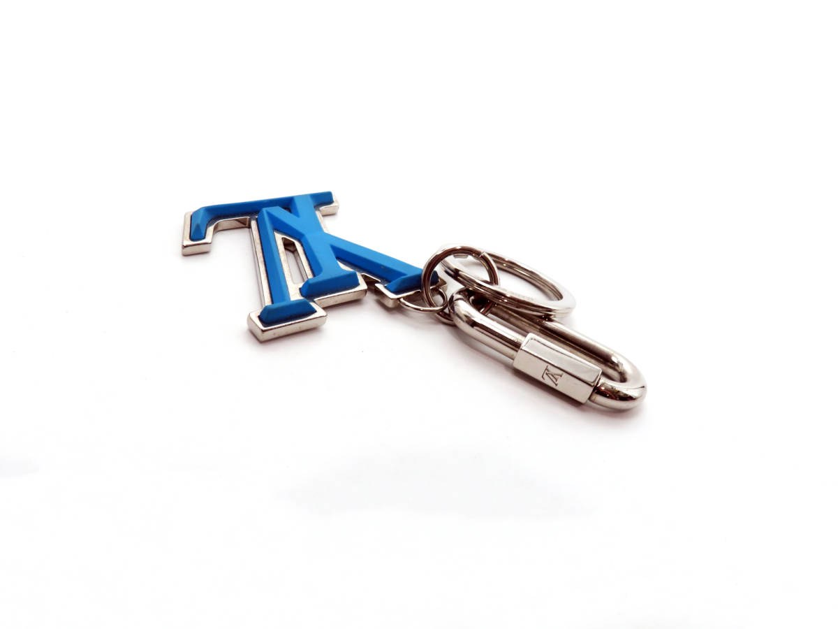 9725 beautiful goods LOUIS VUITTON Logo porutok Rene oLV soft metal × Raver bag charm key holder key ring blue × silver M69303