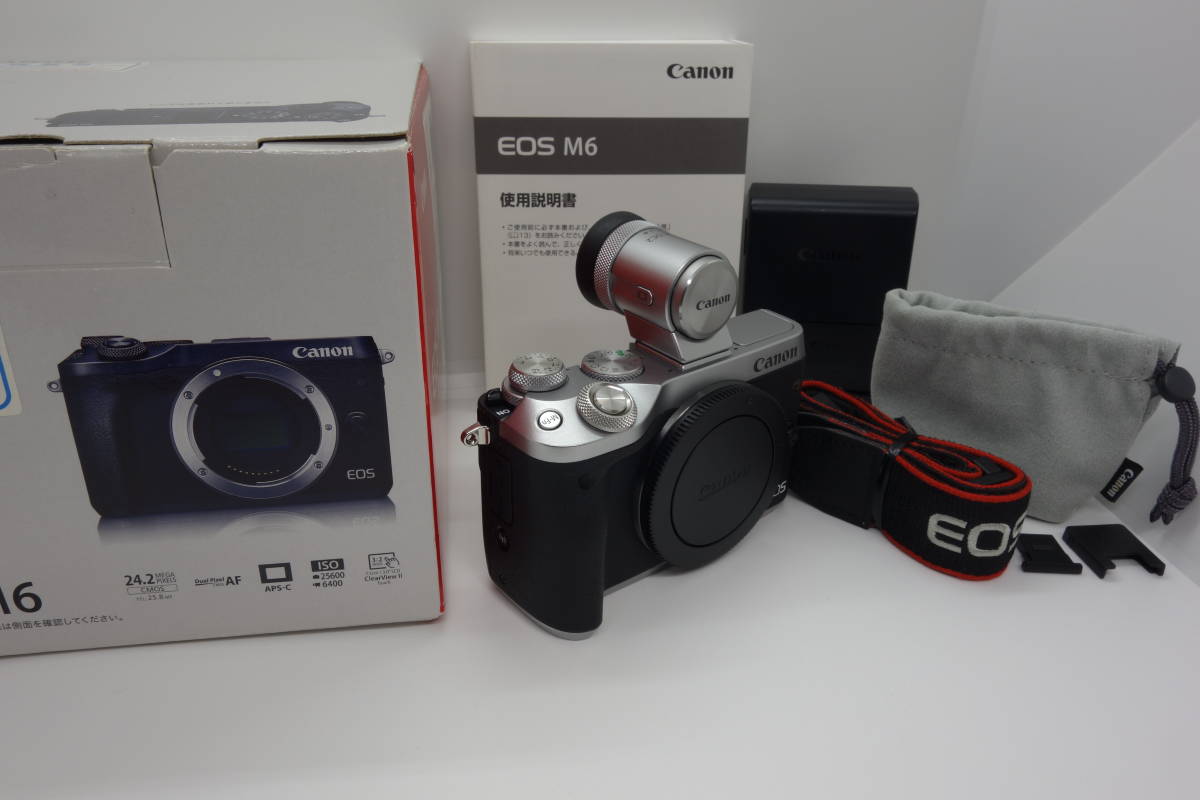 素敵な Canon EOS 電子ビューファインダー付【美品】 #0066 ボディ M6