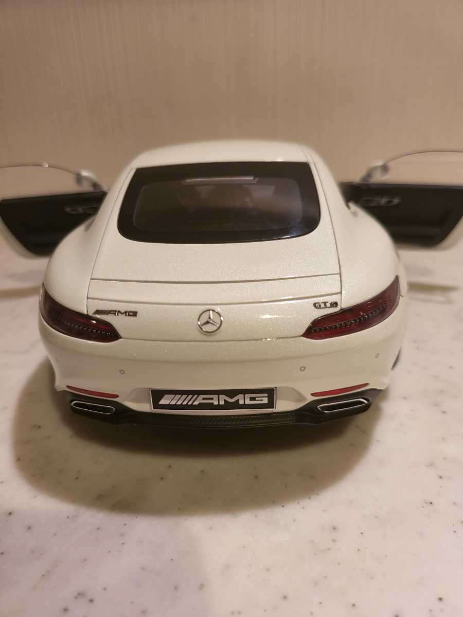 1/18 AUTOart メルセデス AMG GT S ホワイト 箱あり　_画像3