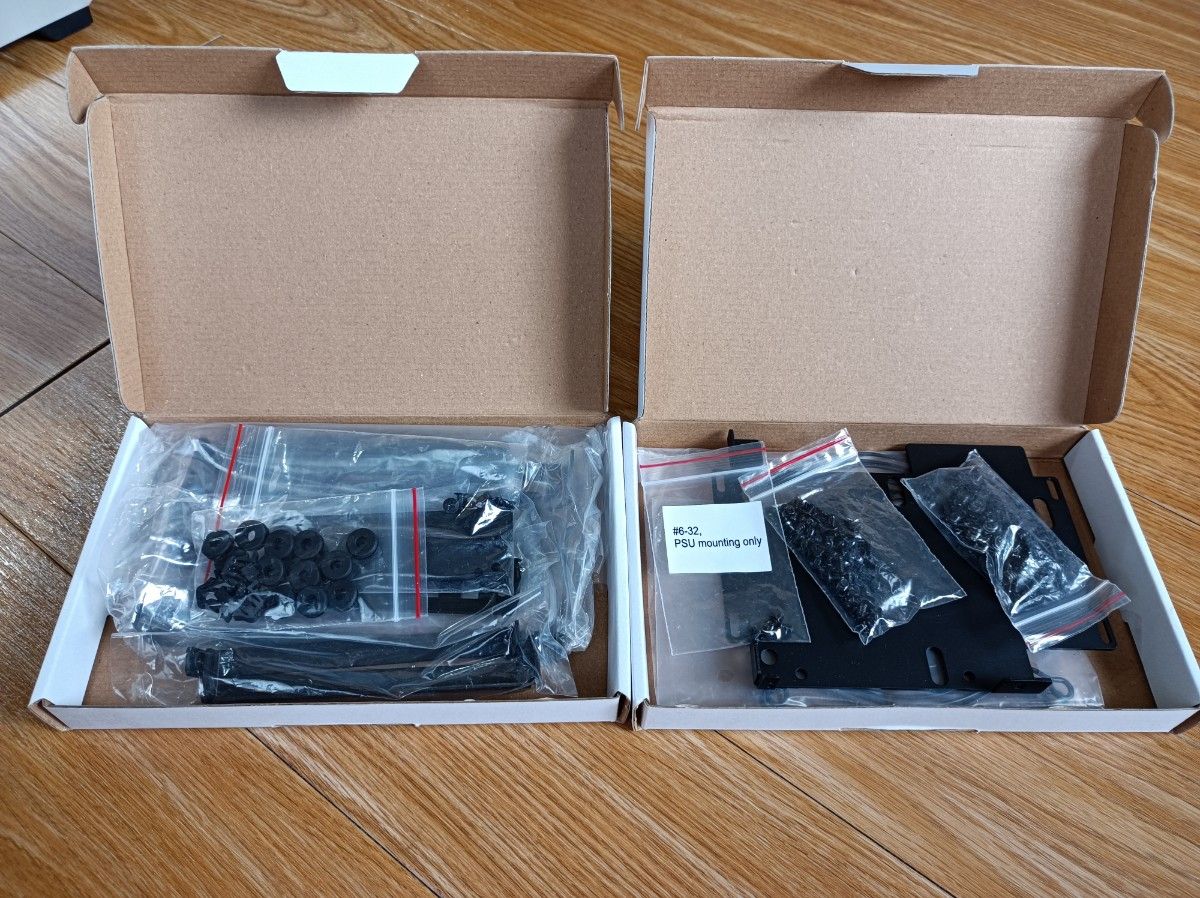 NCASE M1 V6.1 シルバー | noonanwaste.com