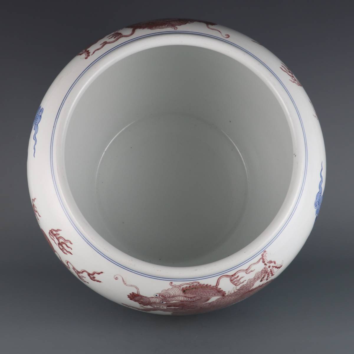 2021春の新作 清康熙青花釉里紅寿桃紋小冬瓜瓶 磁器の置物 装飾品 美術