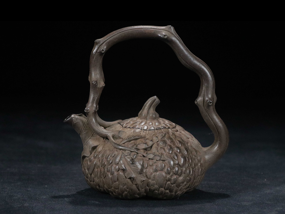 徳】旧家蔵出『清 紫砂急須 樹皮紋紫砂茶壺 供春製款』古美術品 骨董品-