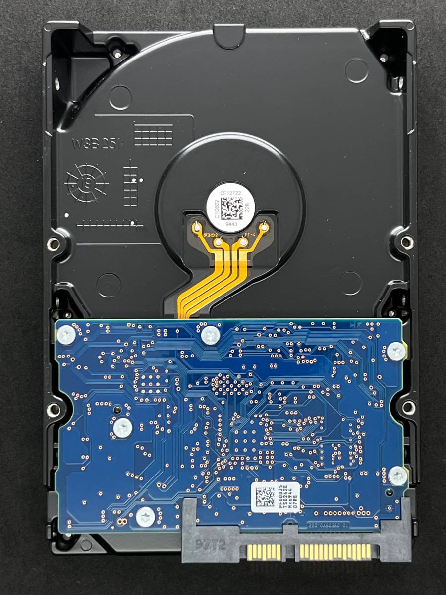 【送料無料】 ★ 3TB ★　TOSHIBA　/　DT01ACA300　【使用時間：24ｈ】 2019年製　稼働極少　3.5インチ内蔵HDD　SATA600/7200rpm　東芝_画像5