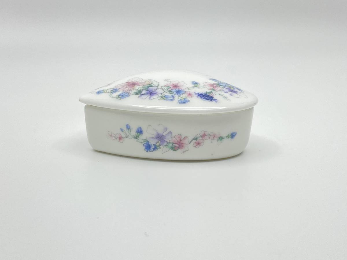 WEDGWOOD ウェッジウッド ANGELA Small 7cm Heart Box アンジェラー 小 7cm ハート ボックス *L467_画像3