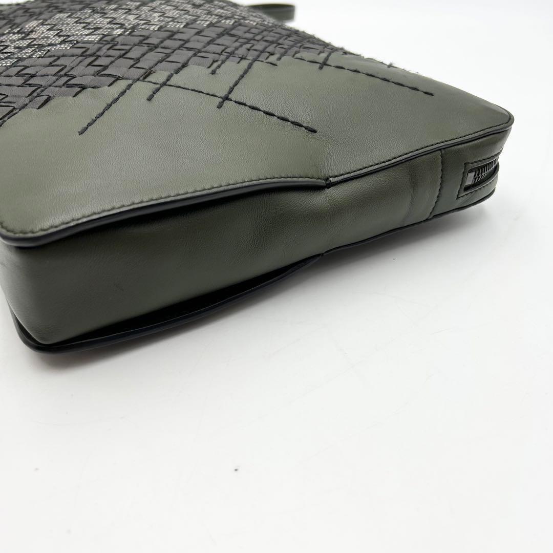 BOTTEGA VENETA ボッテガ ヴェネタ クラッチバッグ カーキ レザー