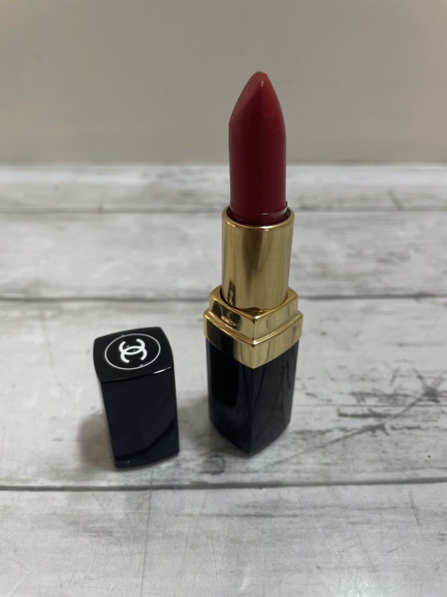23A05-01: Chanel * lipstick * rouge *70* red group 