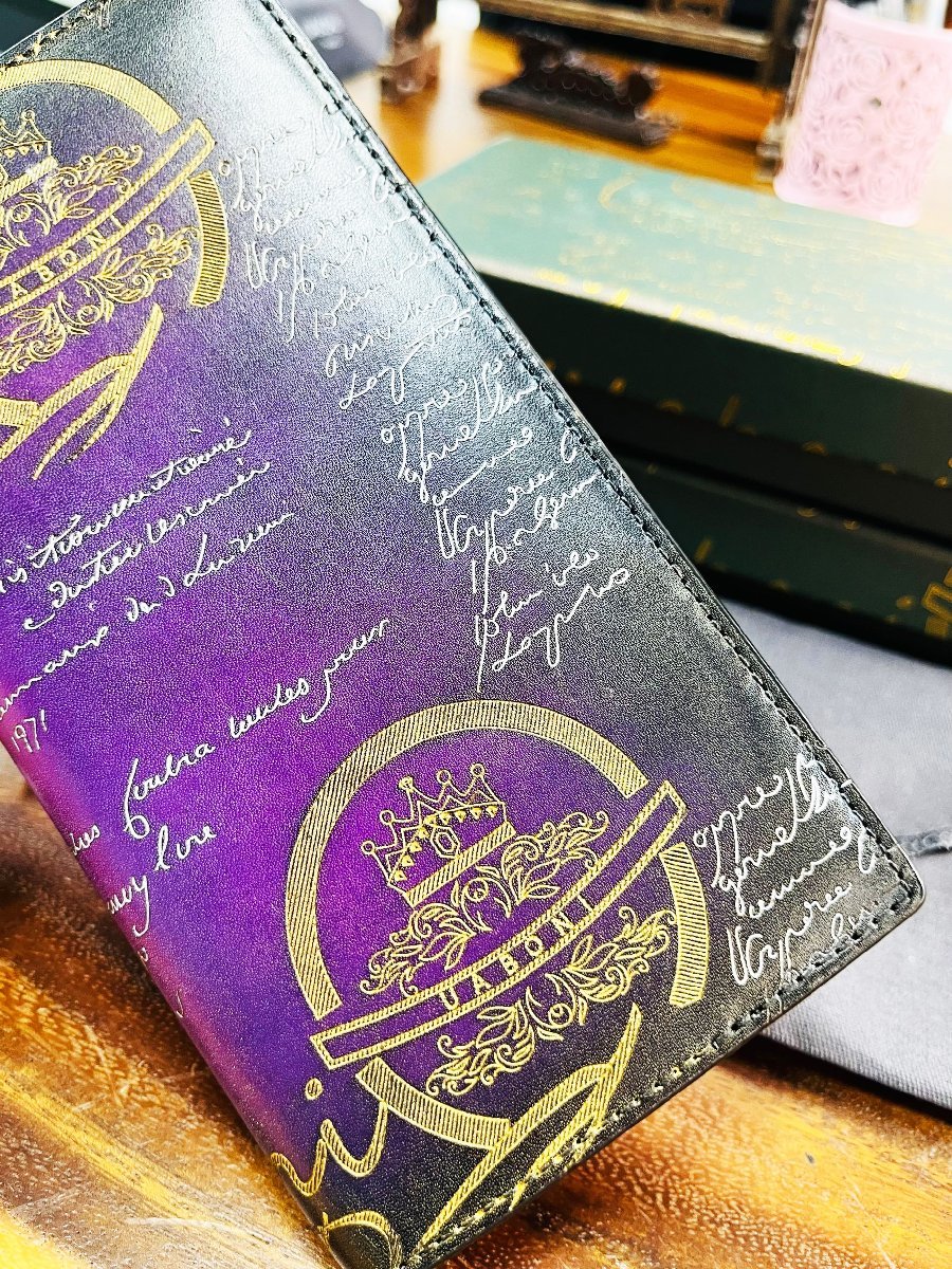 希少 定価17万 特注限定品◇UABONI*ユアボニ*幻のパティーヌ*二つ折り