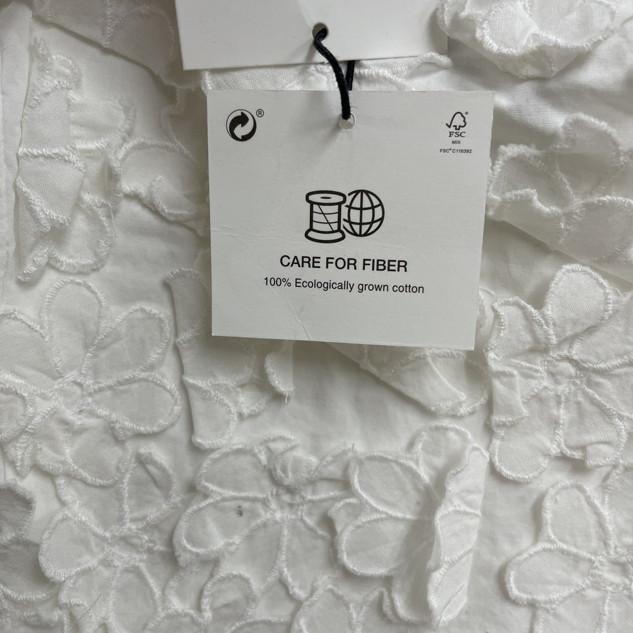 XS/ ZARA ホワイト フラワーキャミソール レディース タグ XS/ ZARA ホワイト フラワーキャミソール レディース タグ