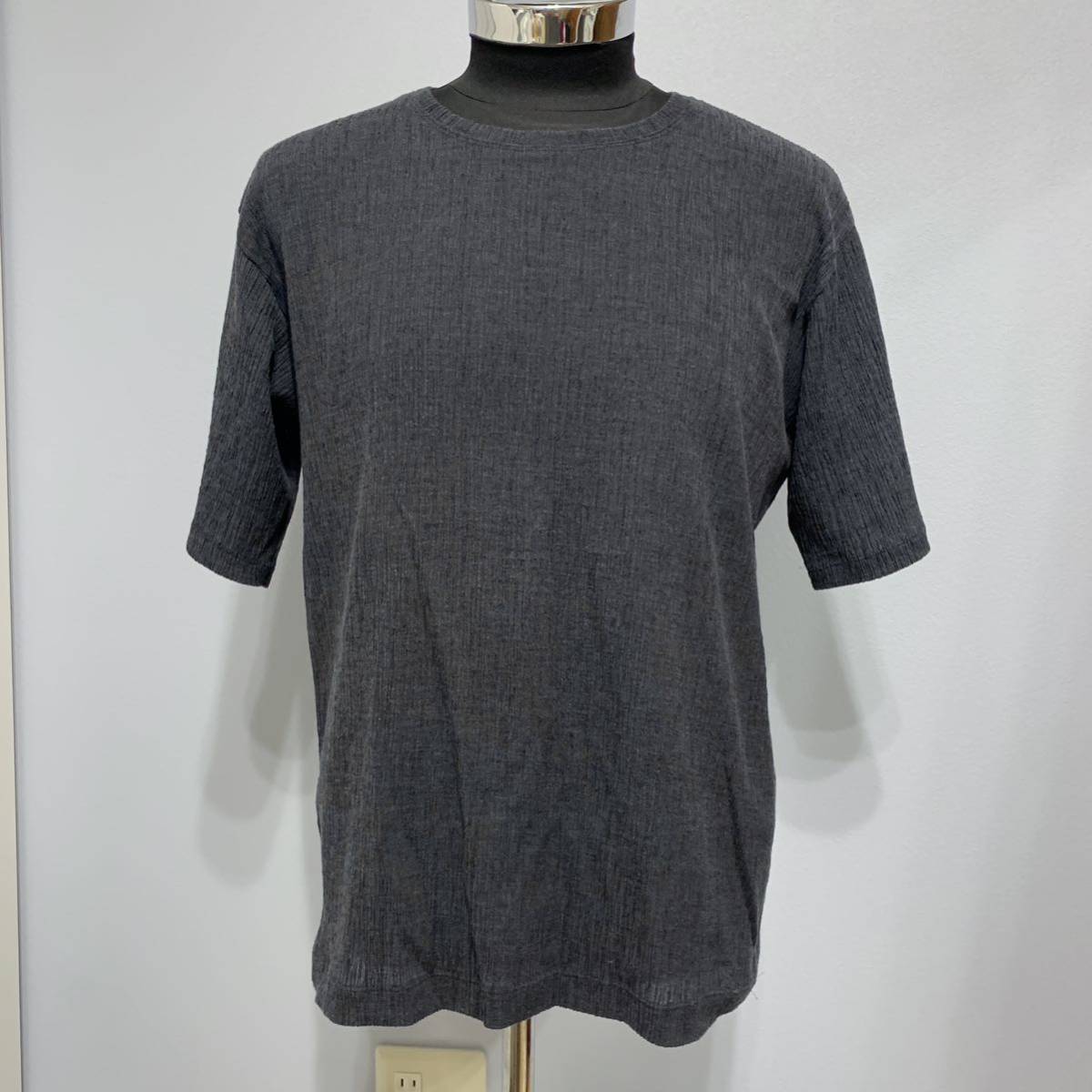 ISSEY MIYAKE MEN Tシャツ・カットソー グレー 2203524S0028 イッセイミヤケ メン ISSEY MIYAKE MEN クレープタックTシャツ