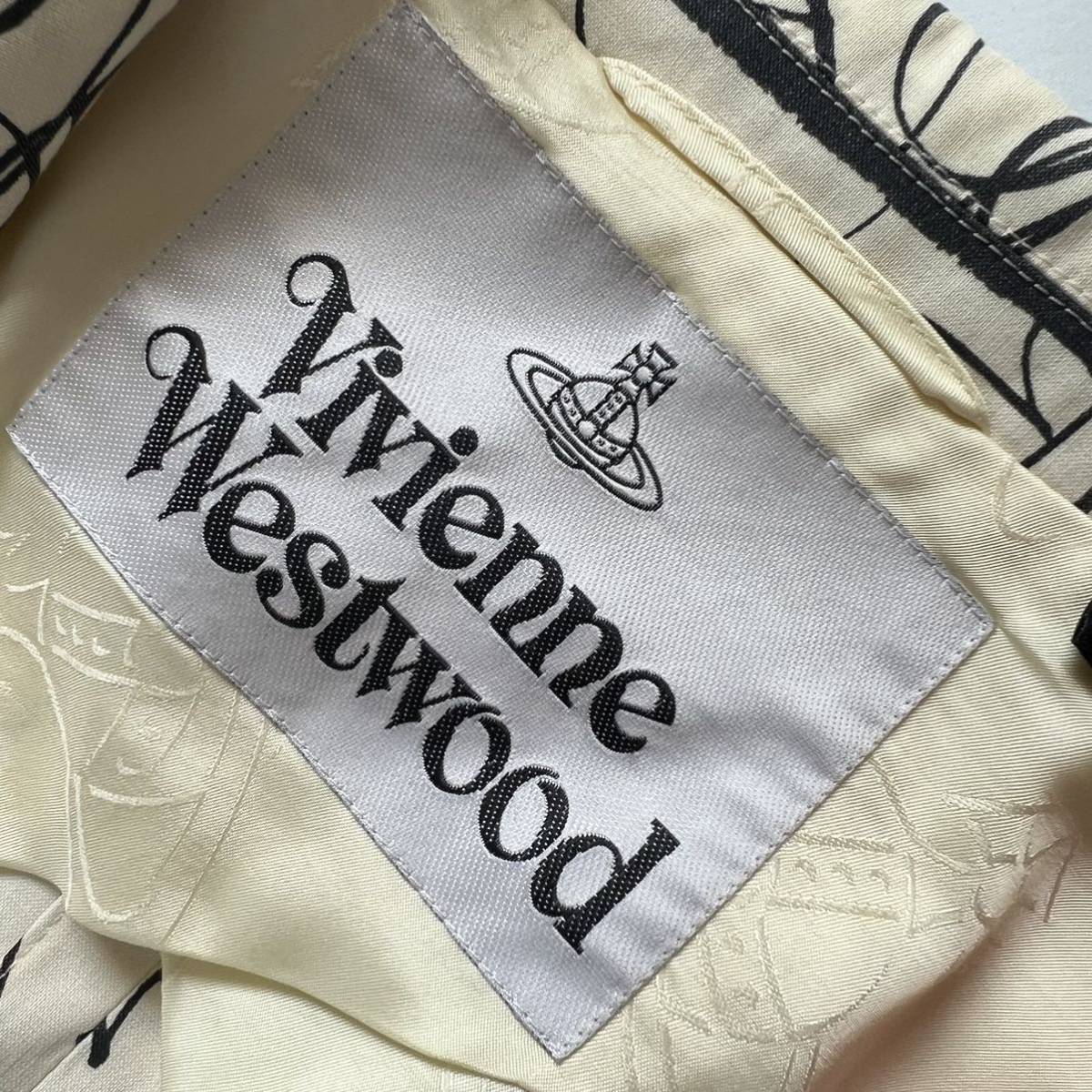 【送料無料】レア品　希少　VivienneWestwood ヴィヴィアンウエストウッド 　トランプ柄　テーラードジャケット　メンズ　総柄_画像5