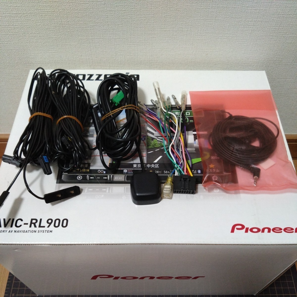 8インチ カロッツェリア 楽ナビ AVIC-RL900 メモリーナビ 8インチ カロッツェリア 楽ナビ AVIC-RL900 メモリーナビ
