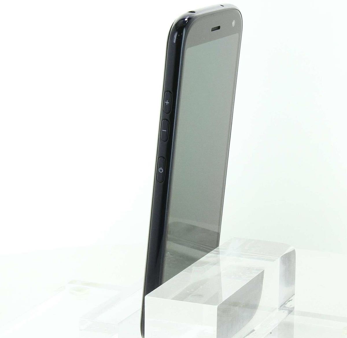 最新モデル☆美品☆SIMロック解除済み☆ らくらくスマートフォン F-52B