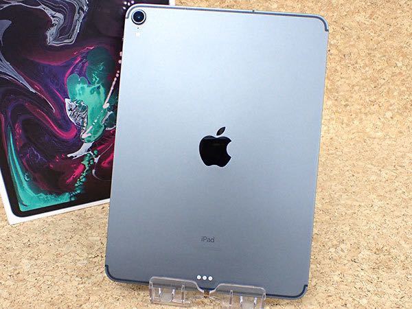 極上美品】Apple iPad Pro 11インチ 256GB SIMフリー 第1世代 Wi-Fi+