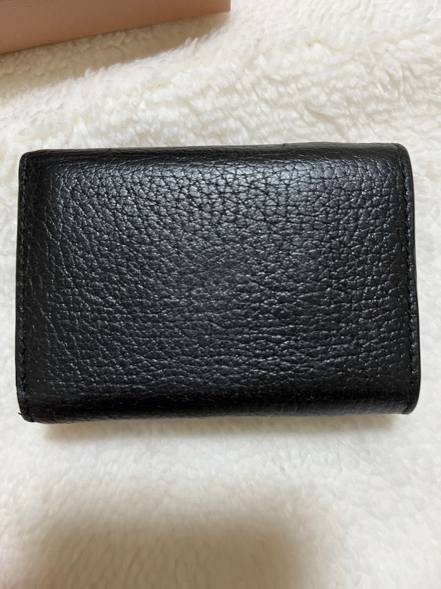 ミュウミュウ miumiu 三つ折り財布 赤 黒 バイカラー ミニ財布|PayPay