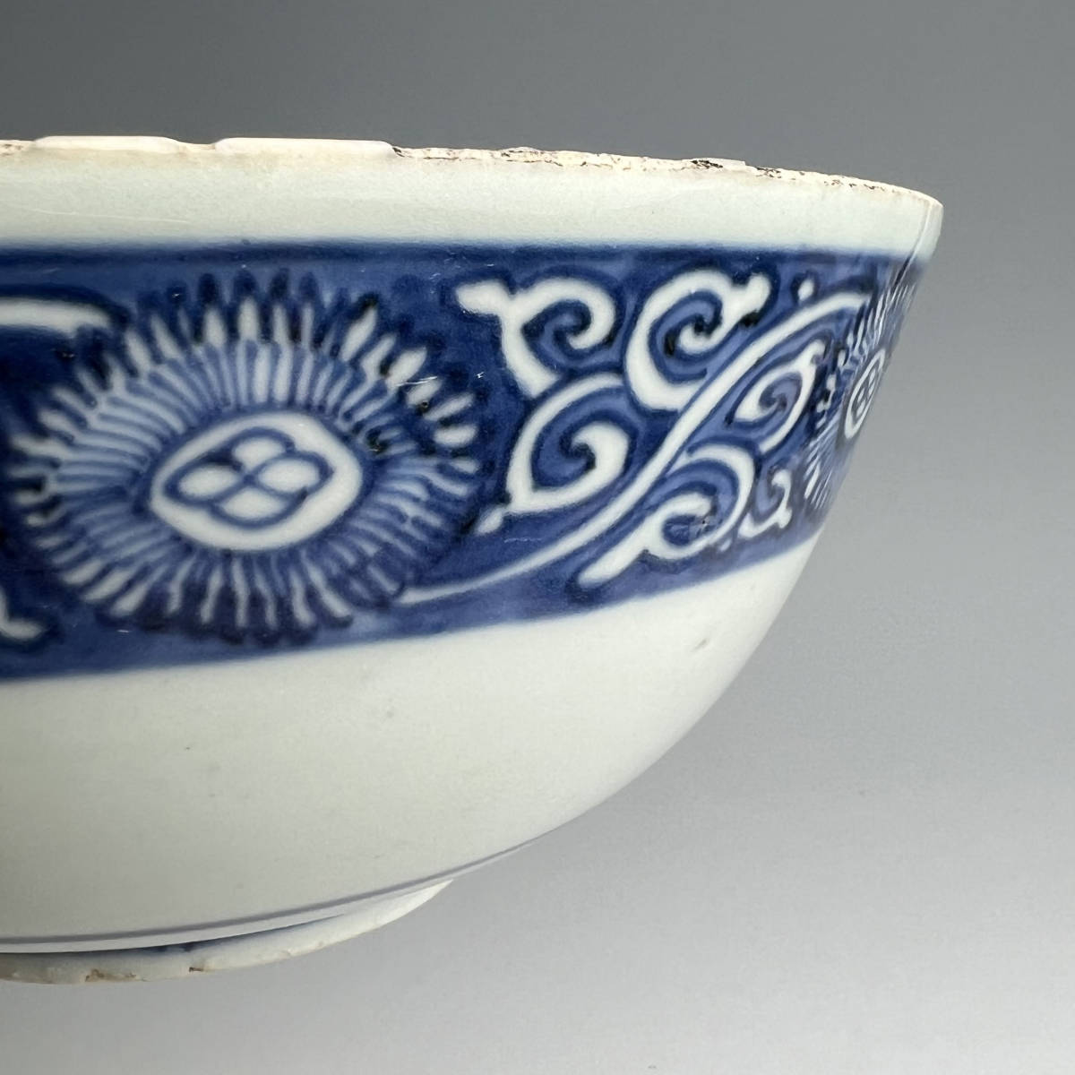 A255 古染付牡丹菊紋碗中国古玩中国美術径18.5cm 唐物骨董旧蔵蔵出品