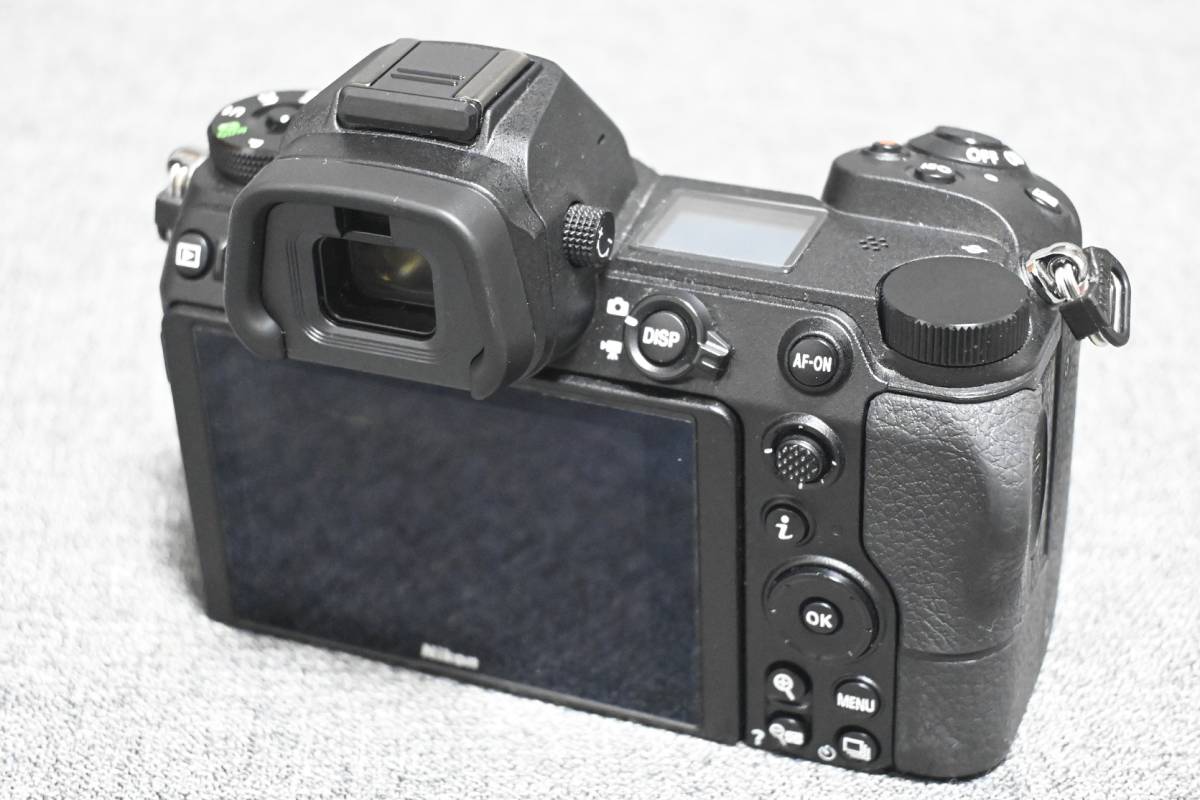 完動品 Nikon ニコン Z7 ボディ アイピース新品の画像3