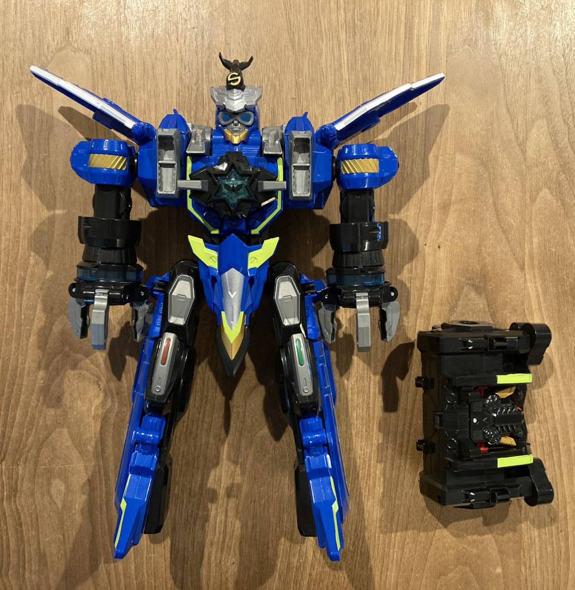 現状品 中国 戦隊ロボ AULDEY TOYS 巨神戦撃隊3 SPACE DELETER 現状品 中国 戦隊ロボ AULDEY TOYS 巨神戦撃隊3 SPACE DELETER