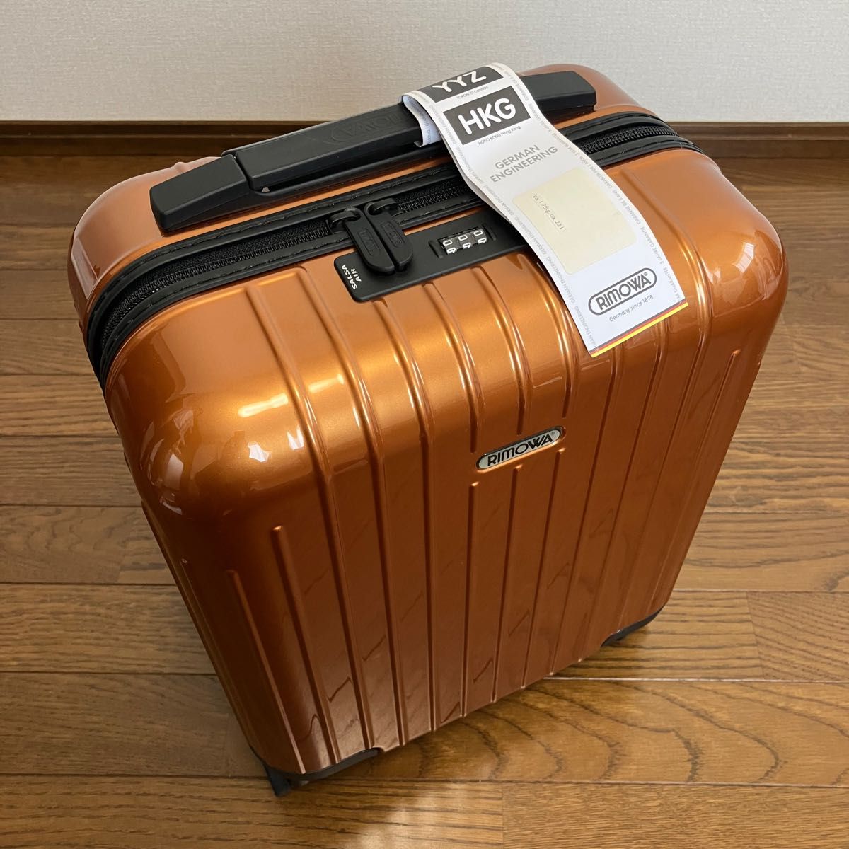 新品 RIMOWA SALSA AIR MINI リモワ サルサエアー ミニ4輪 22L 新品 RIMOWA SALSA AIR MINI リモワ サルサエアー ミニ4輪 22L