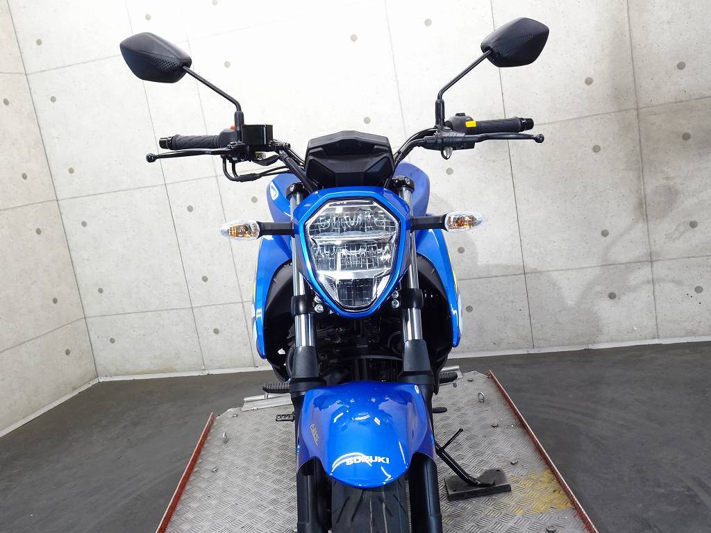 【43713】GIXXER250　ED22B　走行距離77ｋｍ　ヘルメットホルダー　【乗り出し価格】【動画あり】_画像9