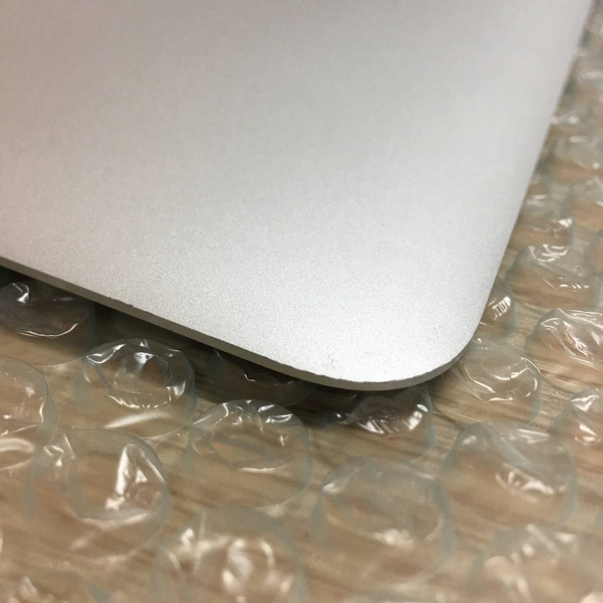 交換用LCDディスプレイ MacBook Air 13 inch 2017 液晶 上半身ユニット 中古取り外し品 動作品_画像4