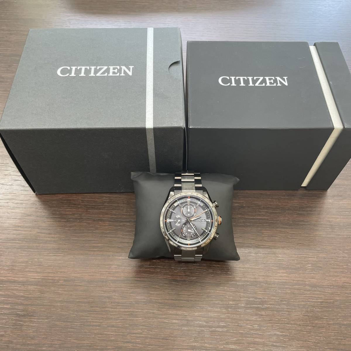 7639【人気商品!】CITIZEN シチズン ATTESA アテッサ ブラックチタン