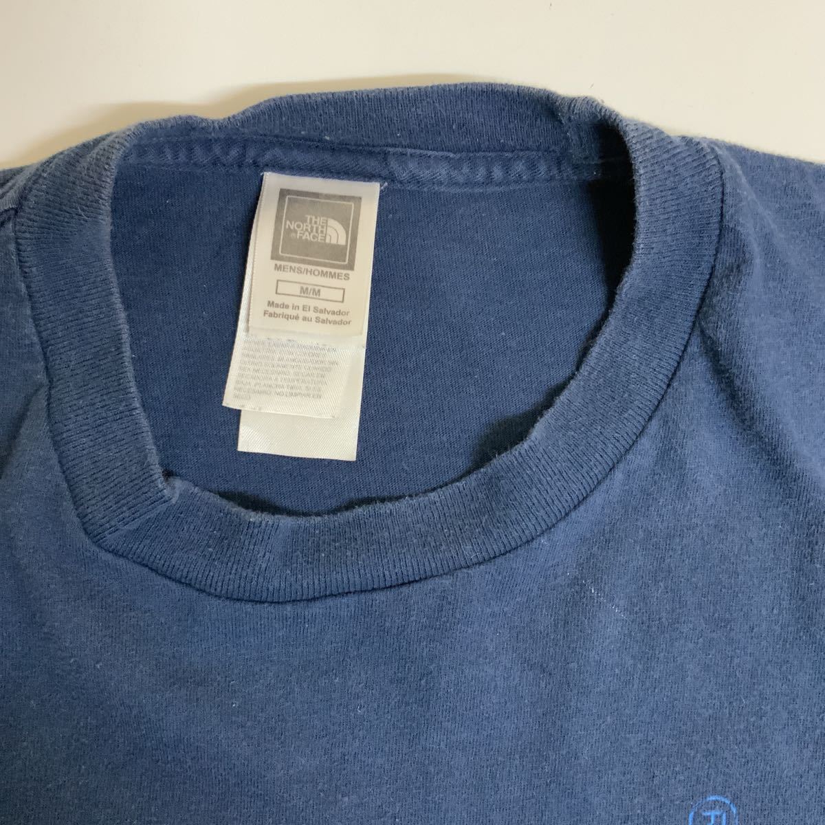 ザノースフェイス THE NORTH FACE M Tシャツ 半袖Tシャツ 前 ロゴ ネイビー 古着 ユーズド_画像4