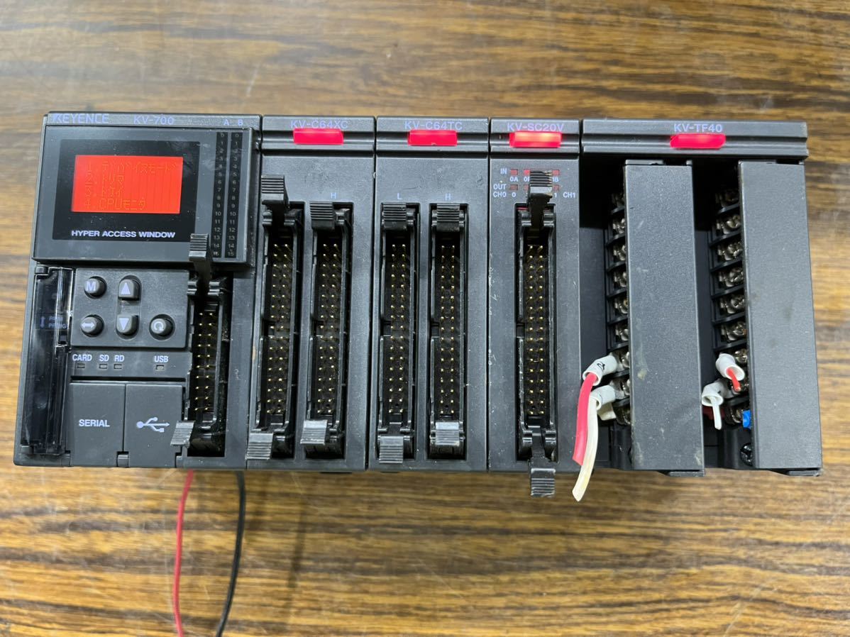 ☆未使用品☆ KEYENCEキーエンス PLC KV-TF40-