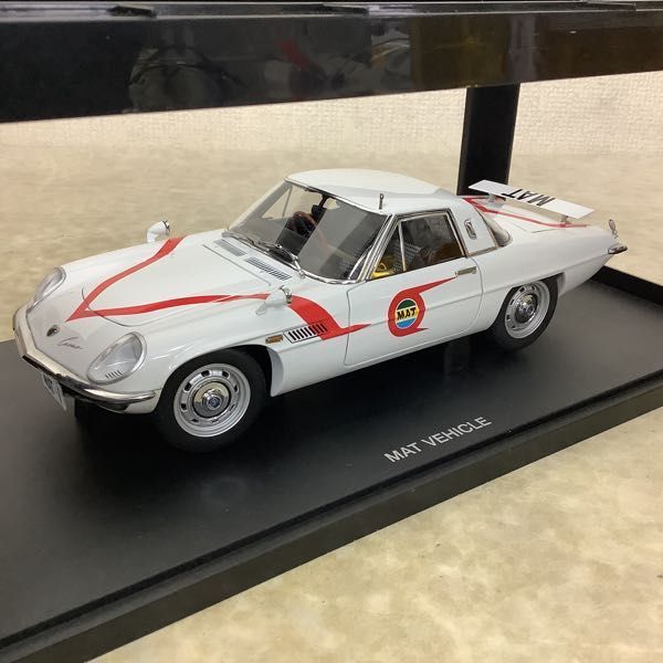 オートアート AUTOART 1/18 帰ってきたウルトラマン マットビハイクル