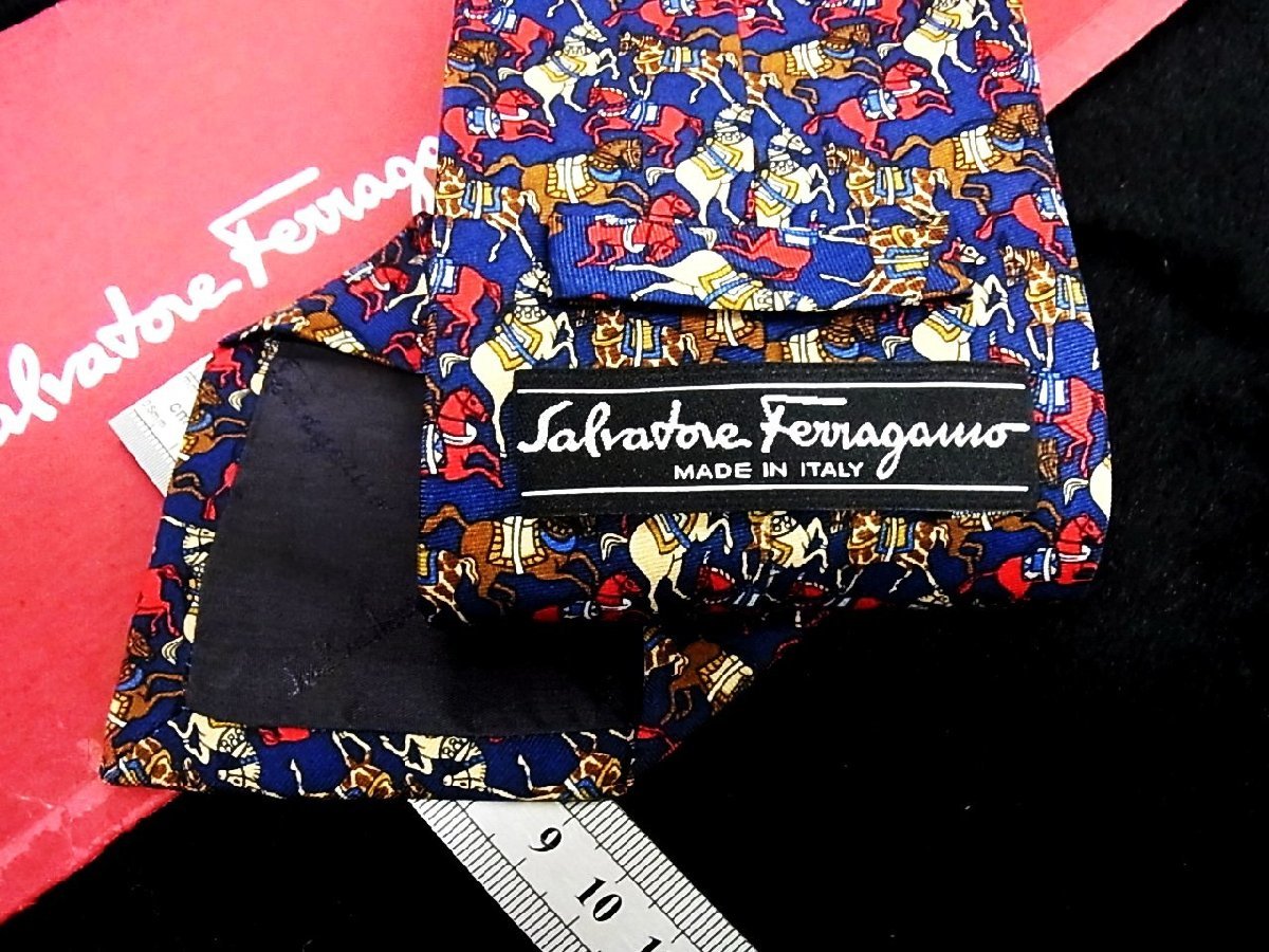 ♪今週の特売980円～♪1079♪状態並品【Ferragamo】フェラガモ【馬 ウマ 動物 柄】ネクタイ♪_画像2