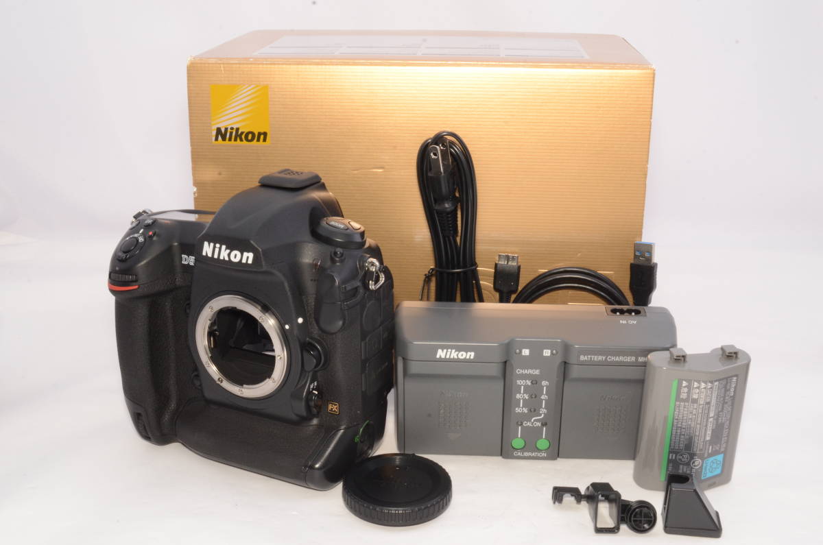 人気アイテム 超美品☆Nikon ニコン D5 (XQD-Type) デジタル一眼レフ