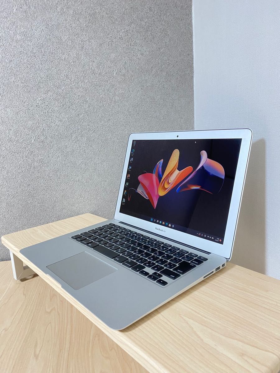 美品 Apple MacBook Air 13インチ/Adobe/Windows11/Office 美品 Apple MacBook Air 13インチ/Adobe/Windows11/Office
