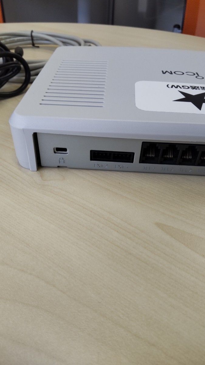 ワイヤレスブロードバンドVoIPルータ SR-7100VN