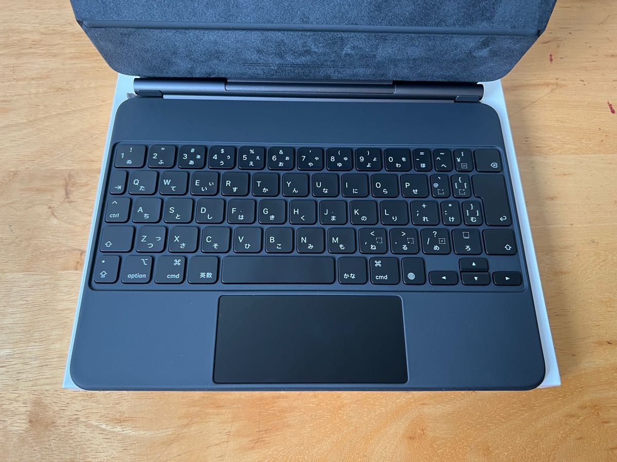 新品同様 】iPad Magic Keyboard ( 11インチ ) MXQT2J/A A2261 純正品