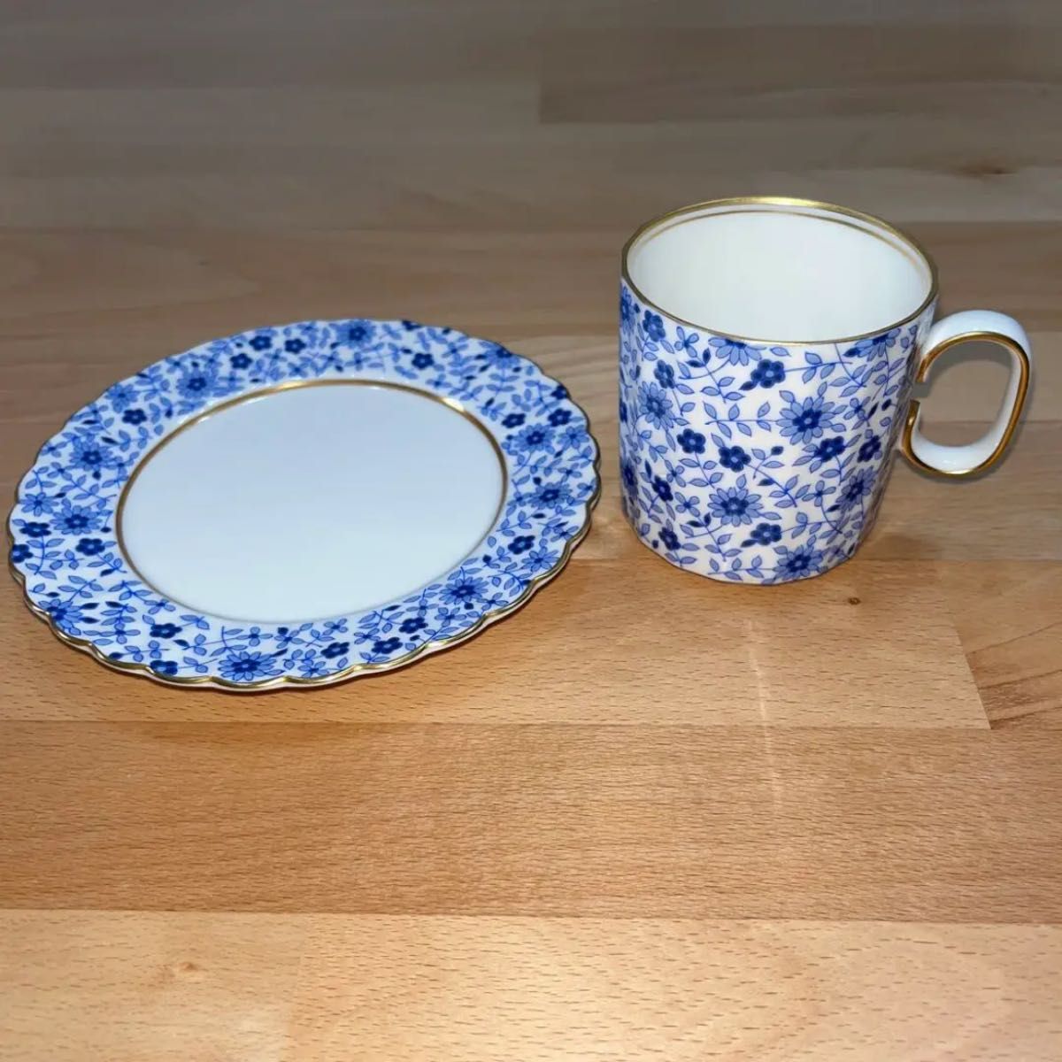 ナカヤマ 宮内庁御用達 中山陶器 コーヒーカップ&ソーサー ブルー更紗