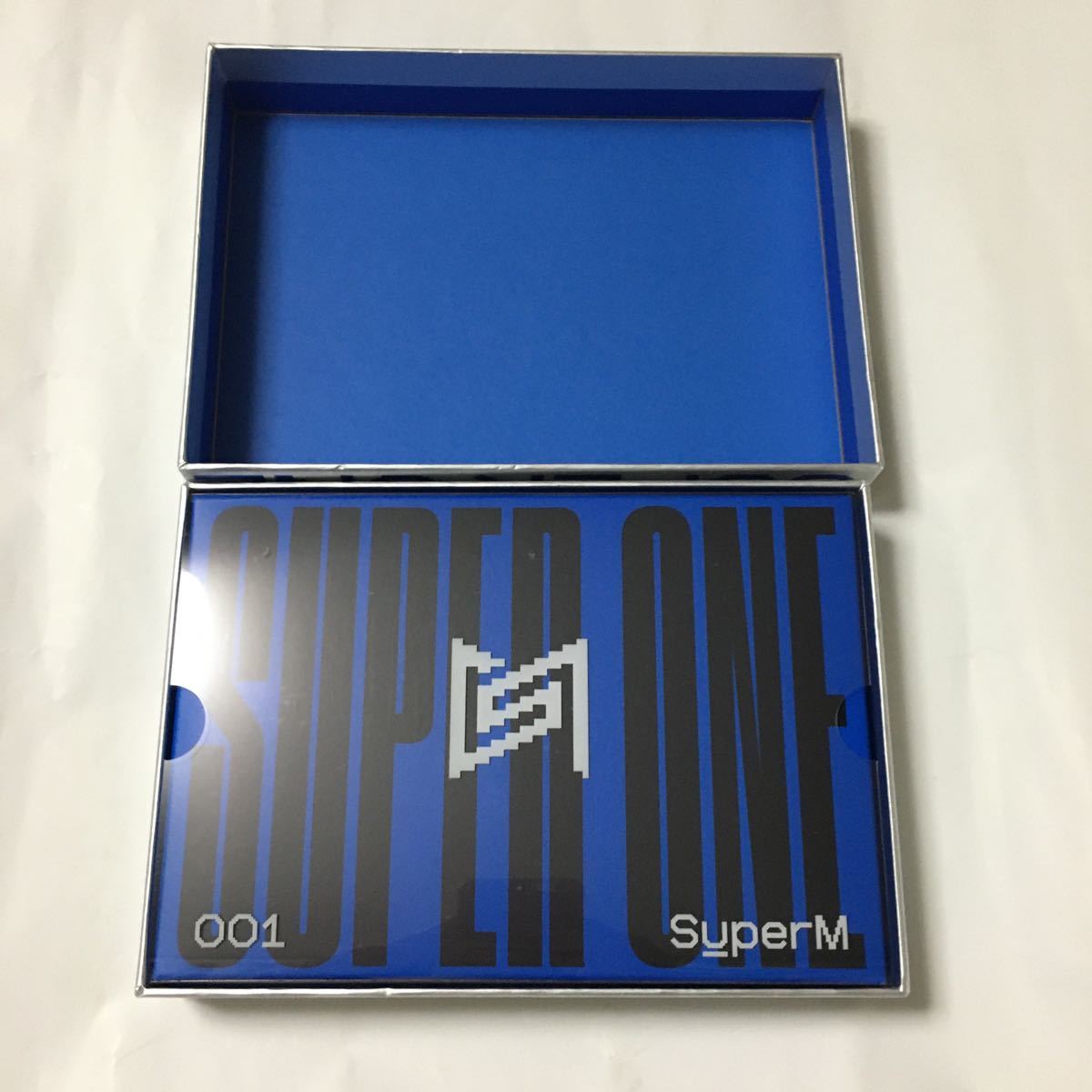 送料込み　SuperM　CD　The 1st ALBUM　☆SUPER ONE☆　15曲　B ver.　韓国盤　ベッキョン　マーク　ルーカス　K-POP