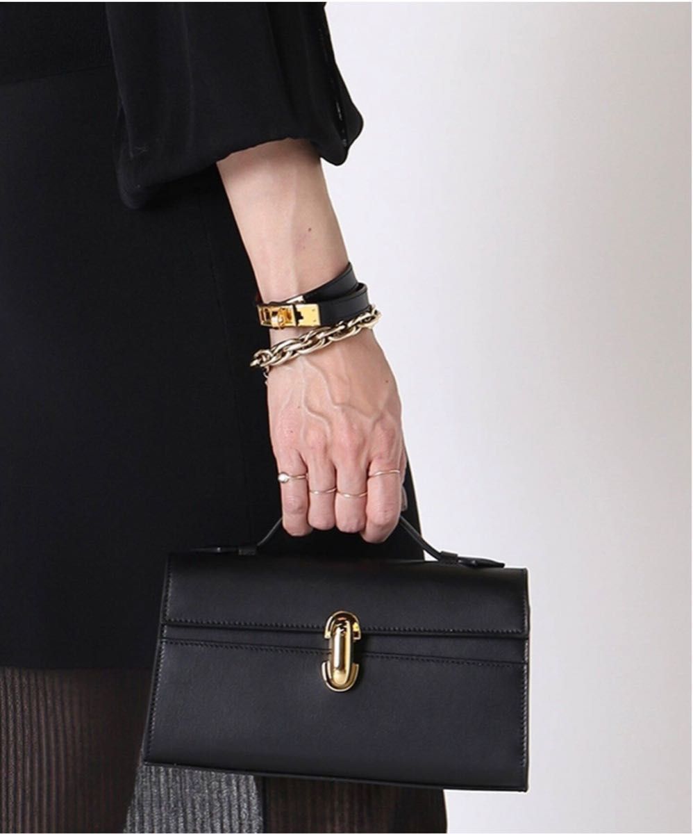 SAVETTEサヴェットSymmetry POCHETTE バンドバッグ