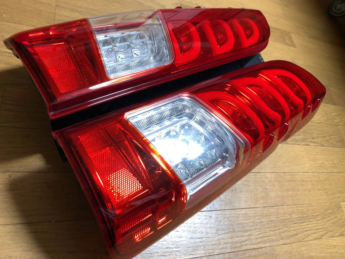 ☆1812 200系 ハイエース DazzFellows ダズフェローズ プレミアム LED