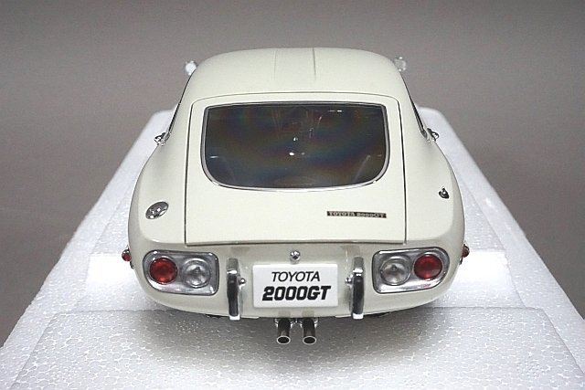 AUTOart オートアート 1/18 TOYOTA トヨタ 2000GT ワイヤースポーク