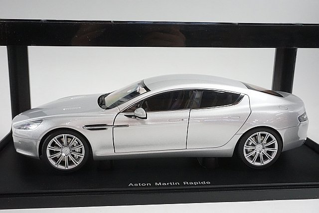 AUTOart オートアート 1/18 Aston Martin アストンマーチン Rapide ラピード シルバー 70217の画像1