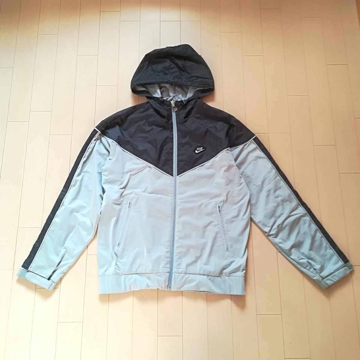 NIKE ナイキ ウインドブレーカー グレー メンズ S ナイロン NIKE ナイキ ウインドブレーカー グレー メンズ S ナイロン
