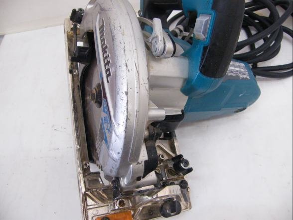 中古品★makita★電子マルノコ★HS6302★165mm★製造20.1★木工用、超硬丸ノコ★領収書発行可能★インボイス対応_画像4