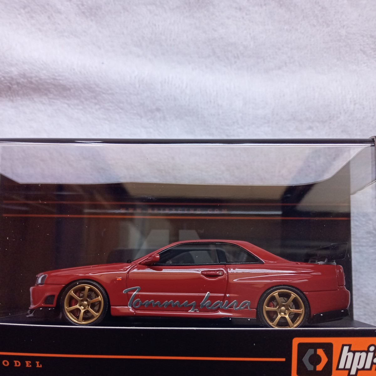 トミーカイラ R Red　R34 　hpi　1/43　未展示